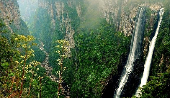Waterfalls in Itaimbezinho Canyon, Rio Grande do Sul, Brazil