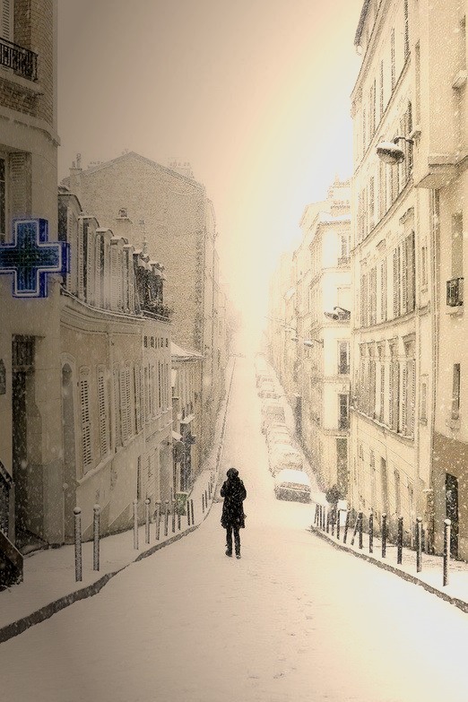Snowy Day, Rue Berthe, Montmartre, Paris