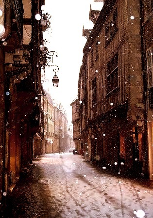 Snowy Day, Paris, France