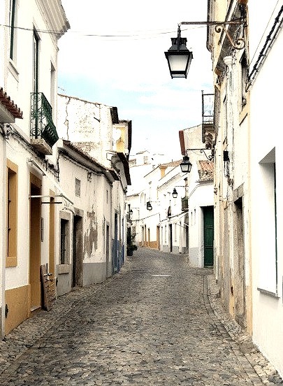 Street scene in Evora, Portugal